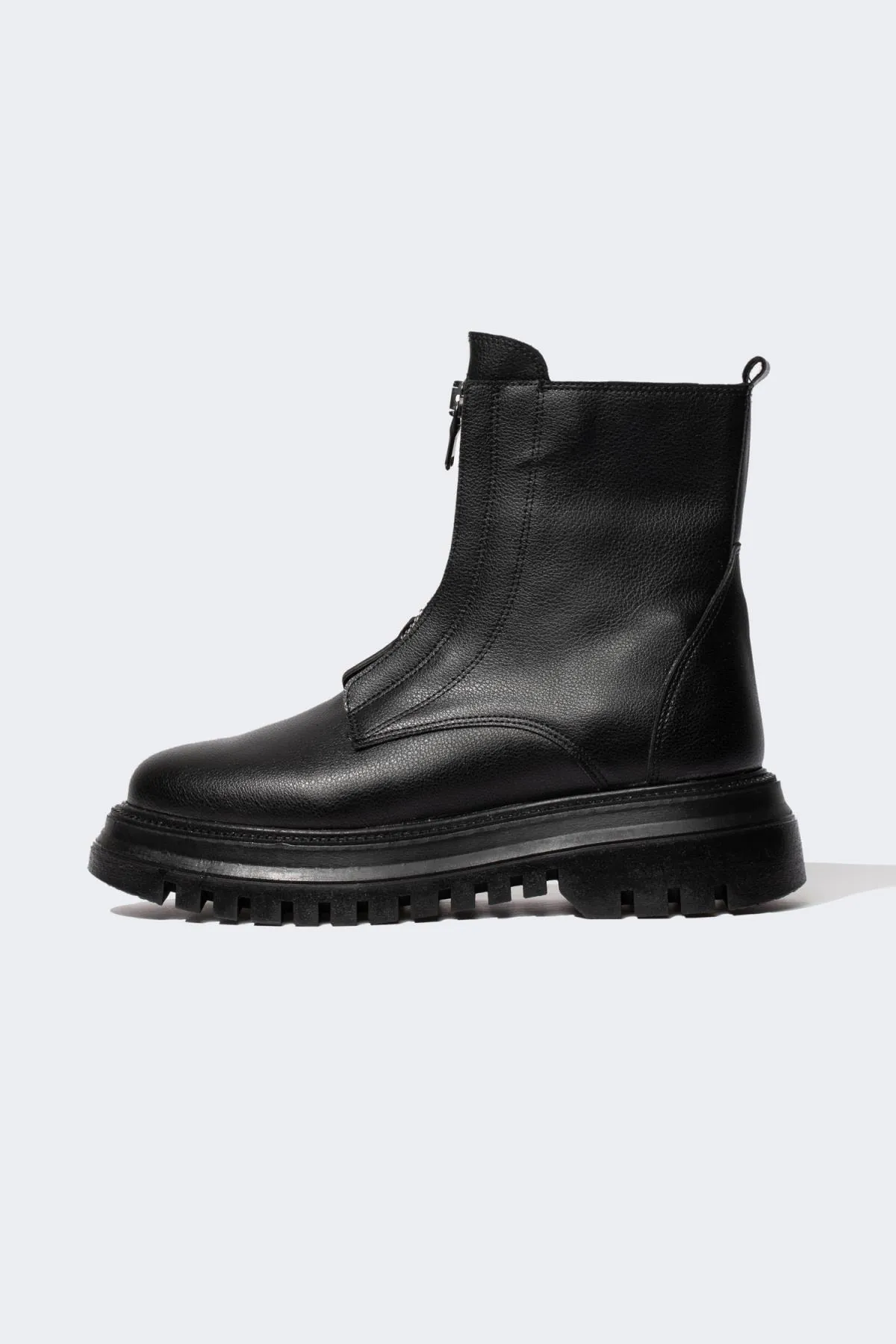 DeFacto  Damen-Winterstiefel aus Kunstleder mit Reißverschluss und dicker Sohle