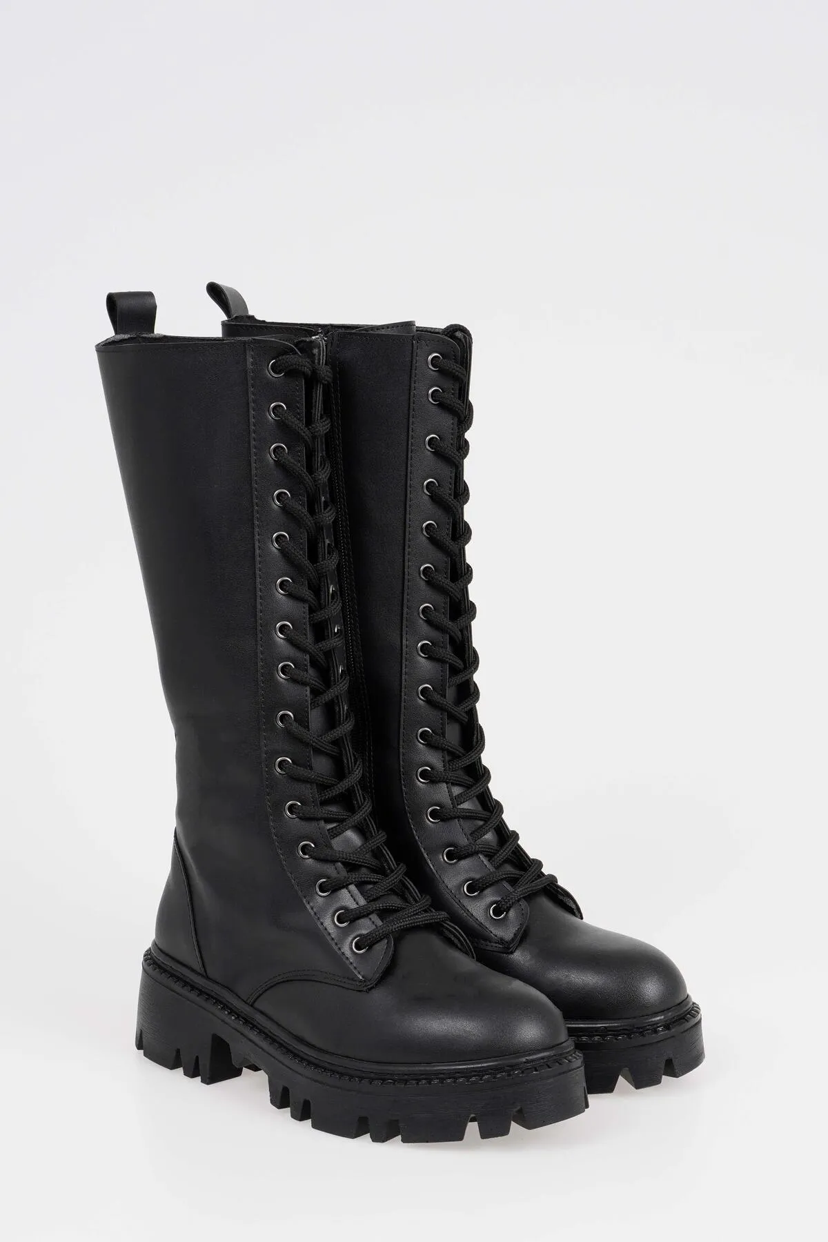 CZ London  Knielange Schnürstiefel für Damen mit dicker Zehensohle