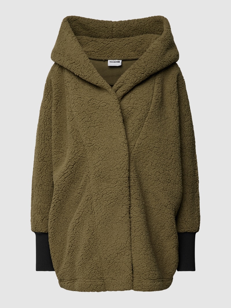 Jacke aus Teddyfell Modell 'CUDDLE' in olivgrün