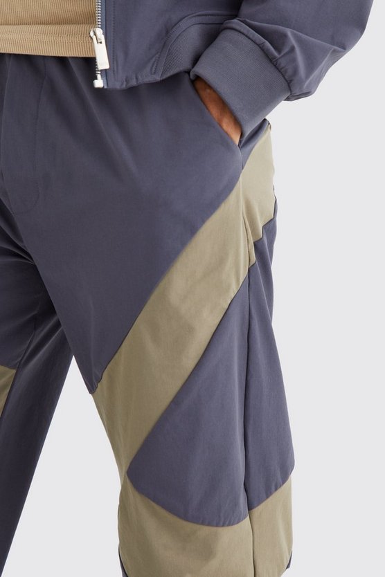 Gerade Hose mit elastischem Bund