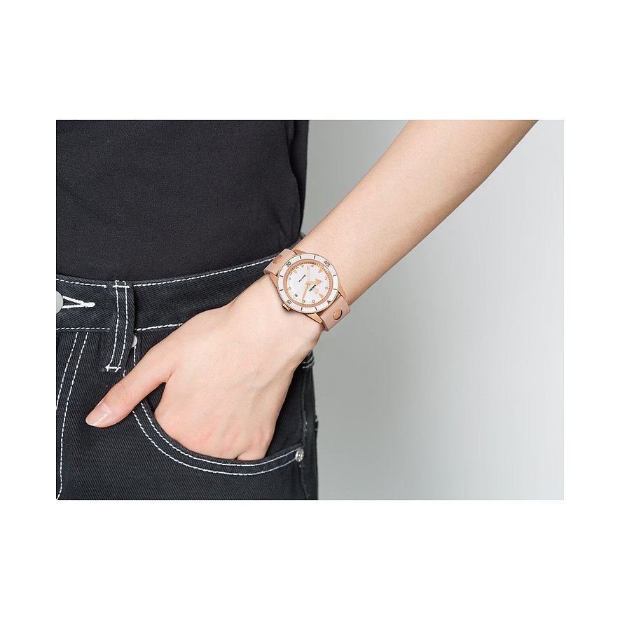 Rado Uhren-Set inkl. Wechselarmband Captain Cook Marina Hoermanseder