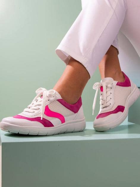 Schnürschuh