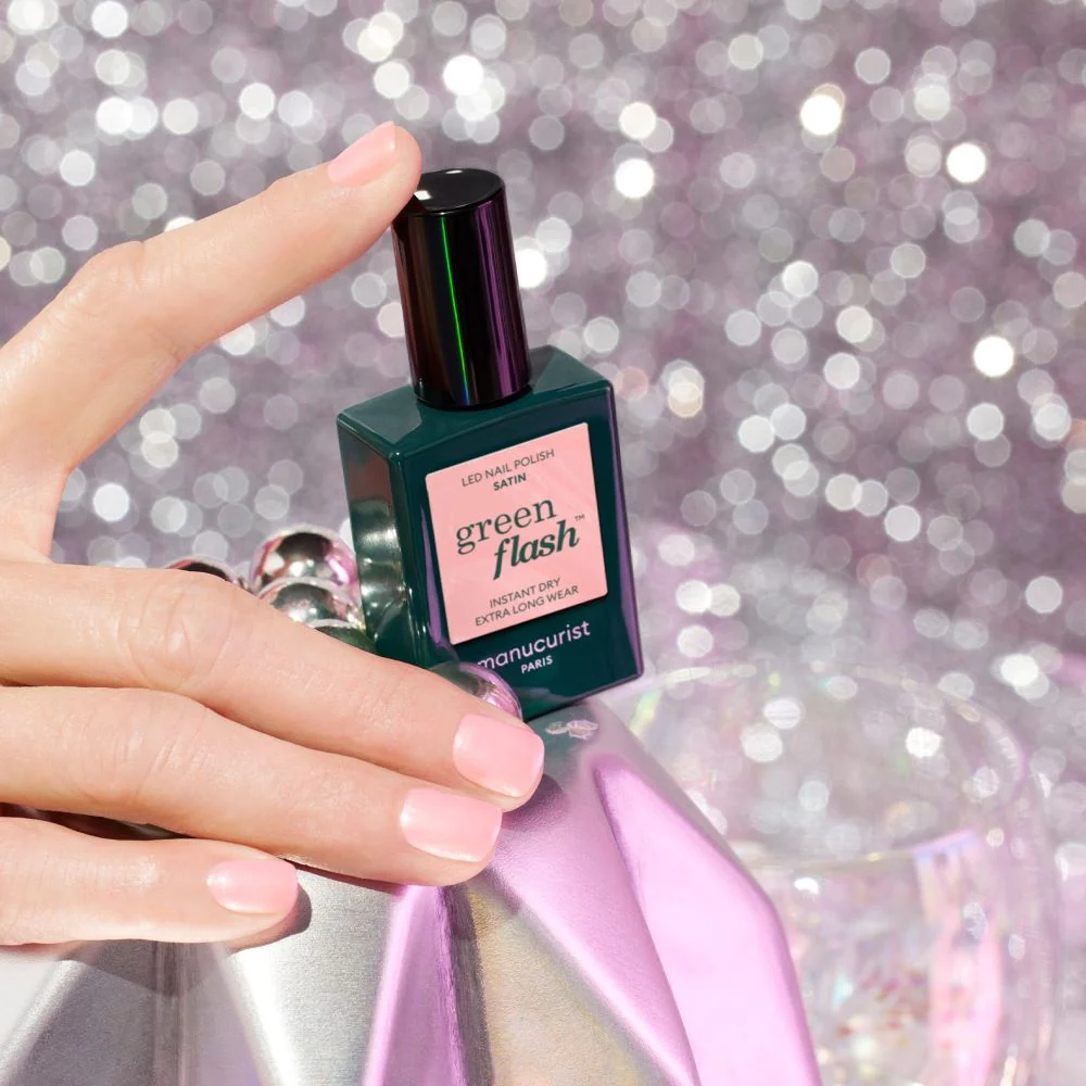 GREEN FLASH Nails - Ημιμόνιμο Βερνίκι Νυχιών - Βερνίκι Νυχιών με Εφέ Gel