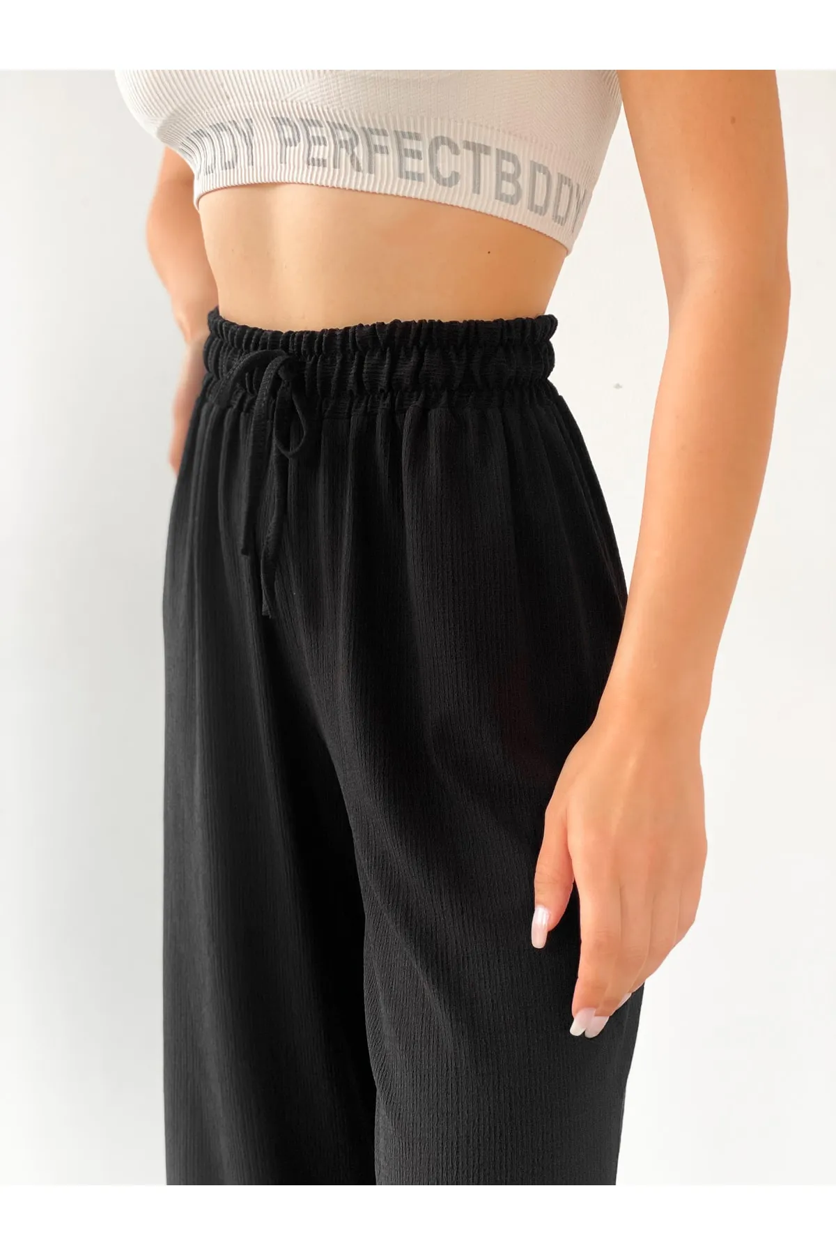 BEJNA  Schwarze Palazzo-Hose mit elastischem Bund für Damen
