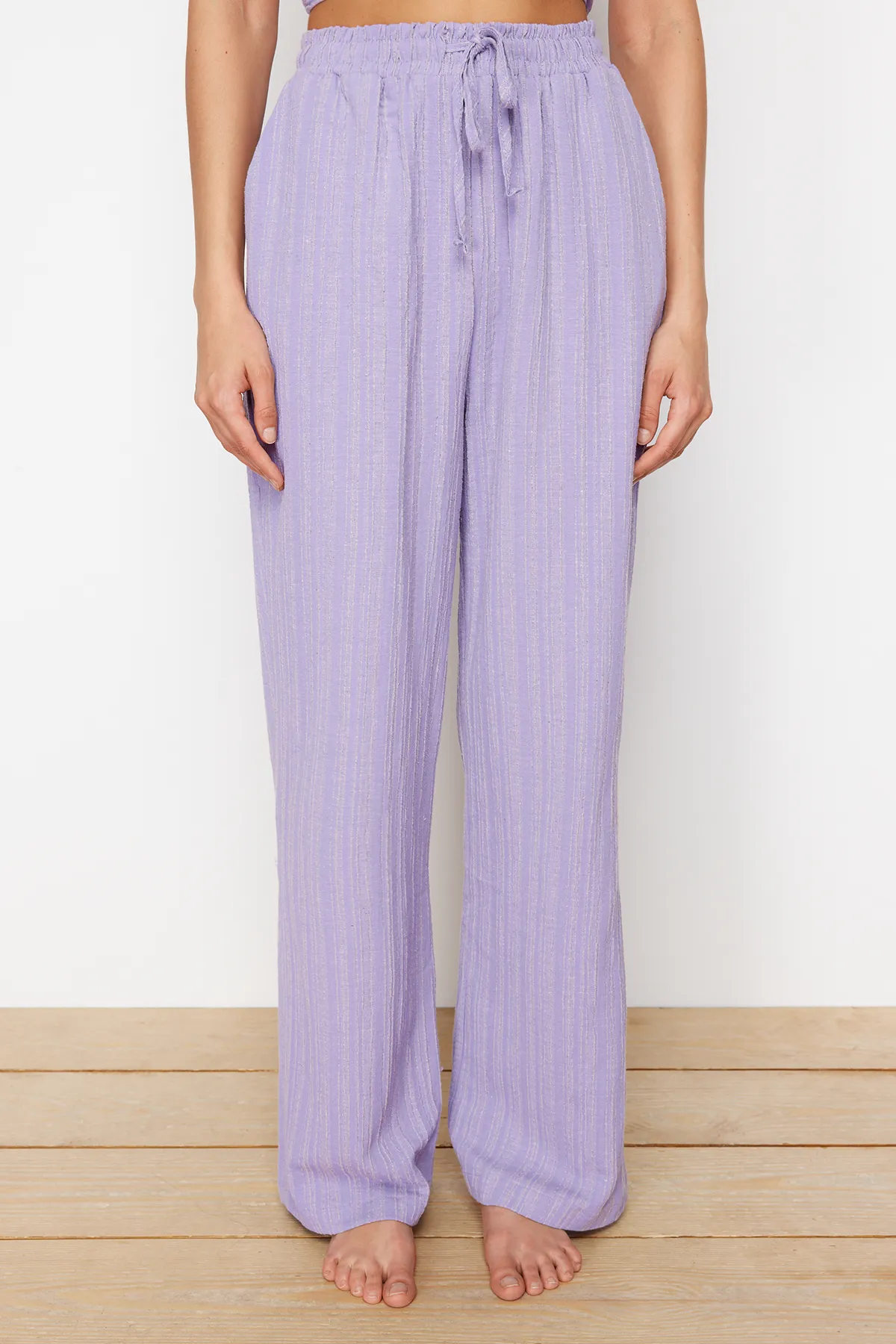 Trendyol Collection  Lila gewebtes Blusen-Hosen-Set TBESS24AU00076
