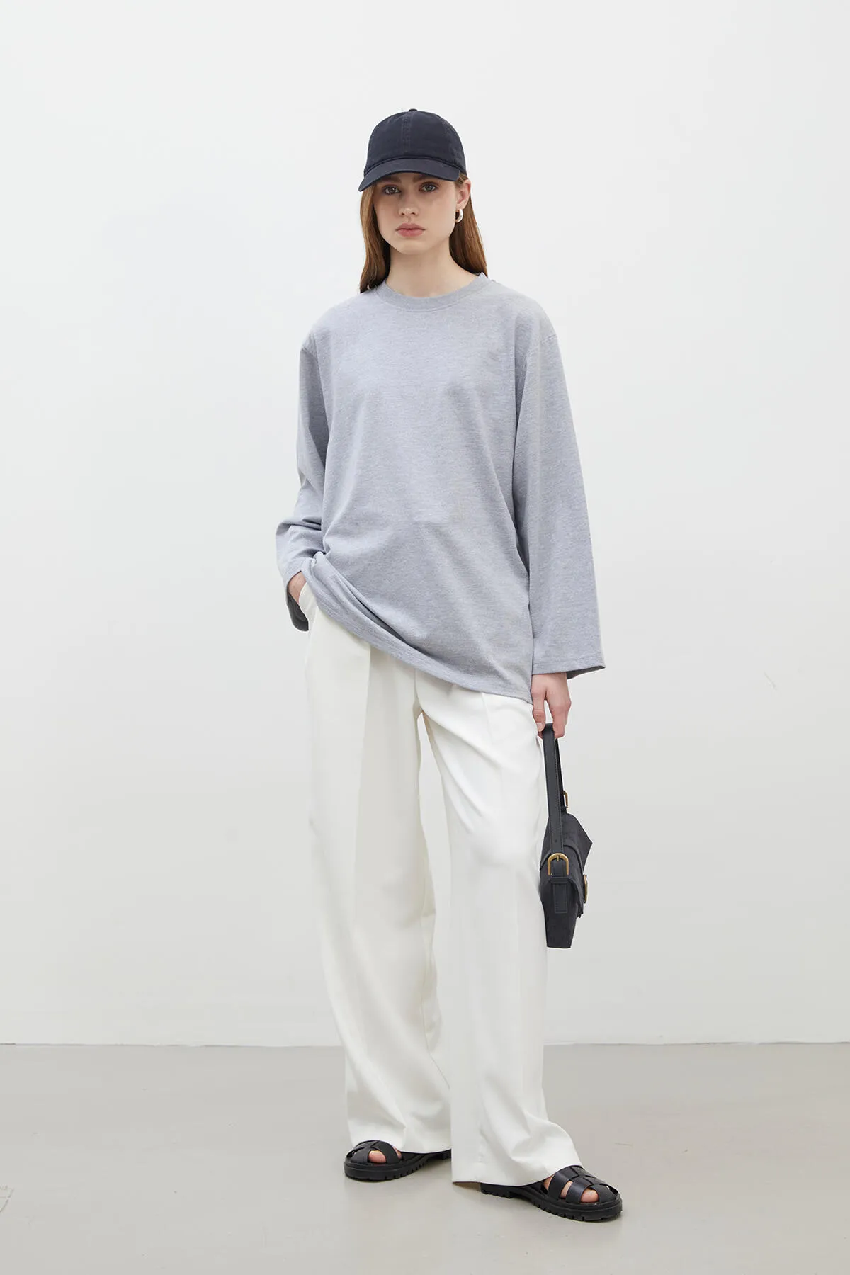 Manuka  OVERSIZE-LANGARM-T-SHIRT AUS BAUMWOLLE GRAU-MELANGE