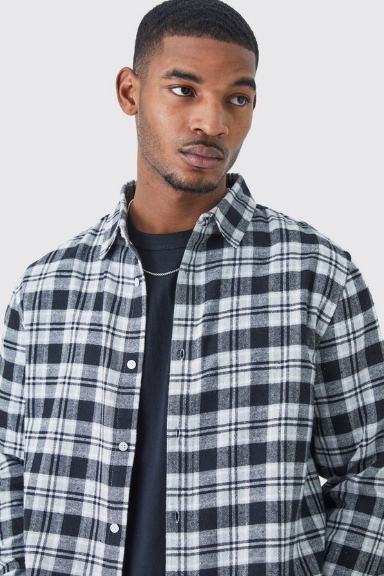 Tall langärmliges kariertes Overshirt