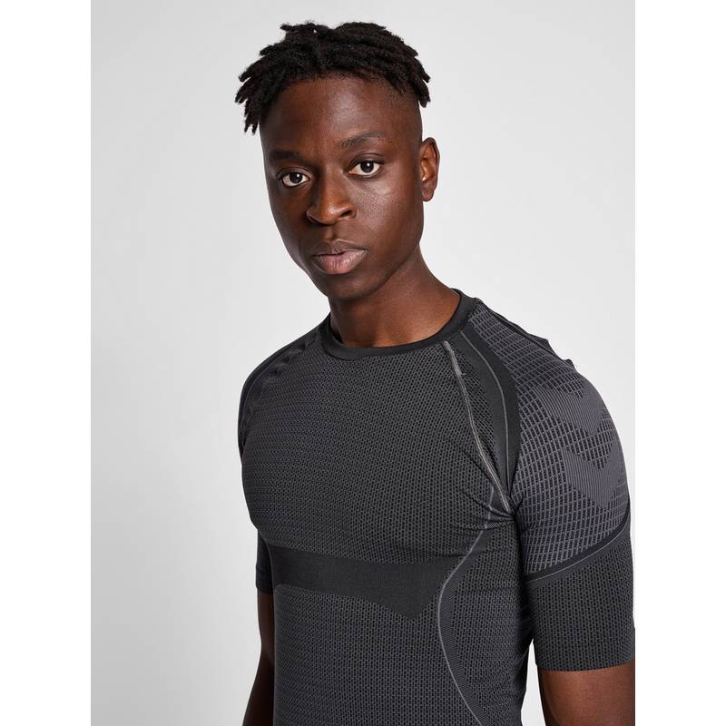 hummel hmlMT OLLI SEAMLESS TIGHT T-SHIRT T-Shirt Herren