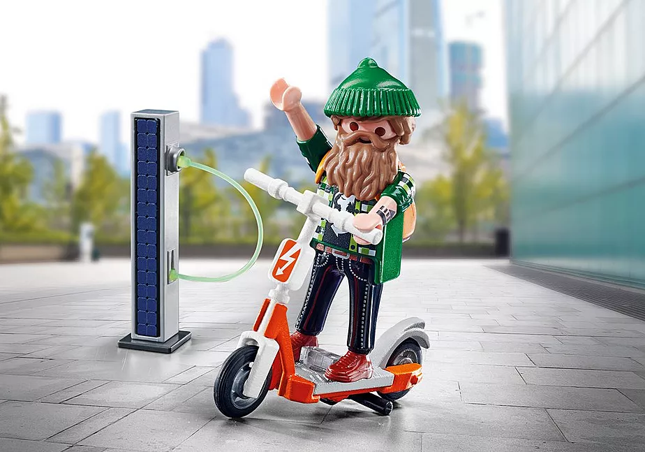 Hipster mit E-Roller
