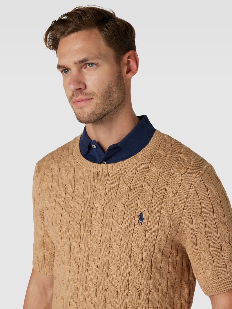 Strickshirt mit Zopfmuster in camel