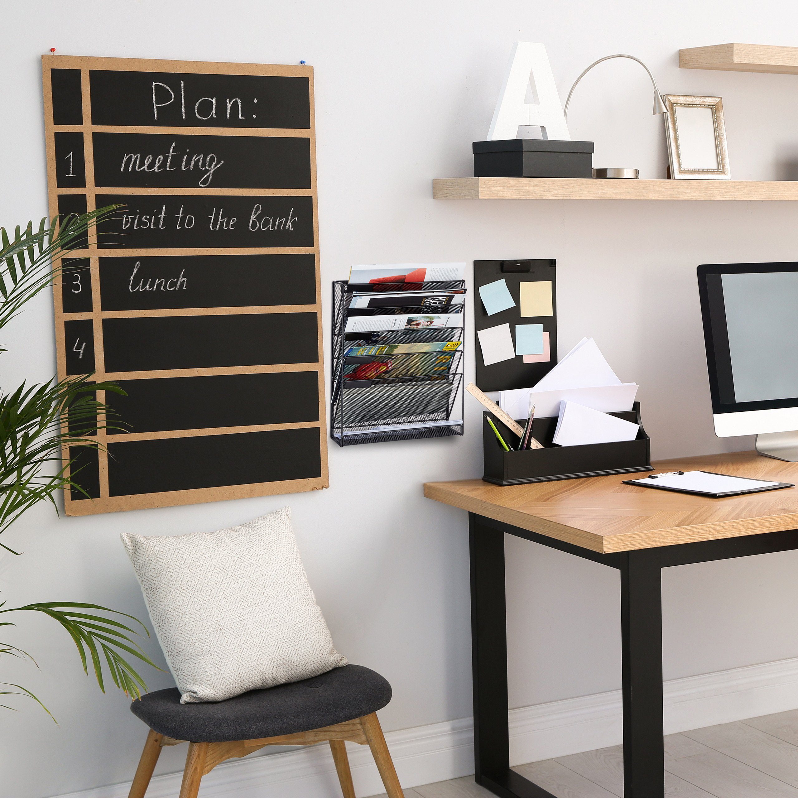 relaxdays Zeitungsständer Zeitschriftenhalter Wand, Schwarz