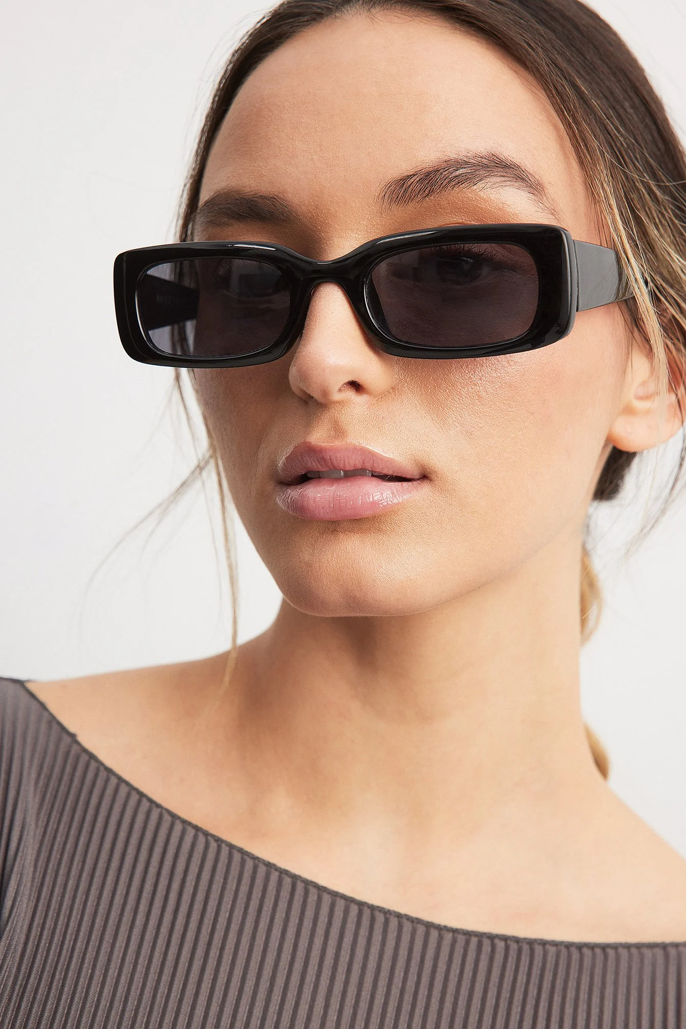 Breite Recycelte Sonnenbrille im Retro-Look