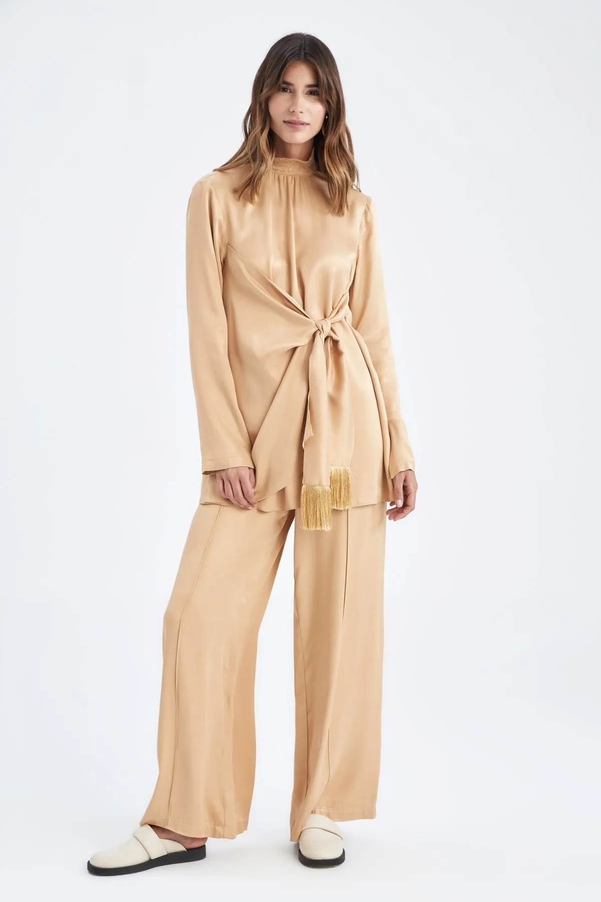 DeFacto  A-Linien-Satinhose mit weitem Bein