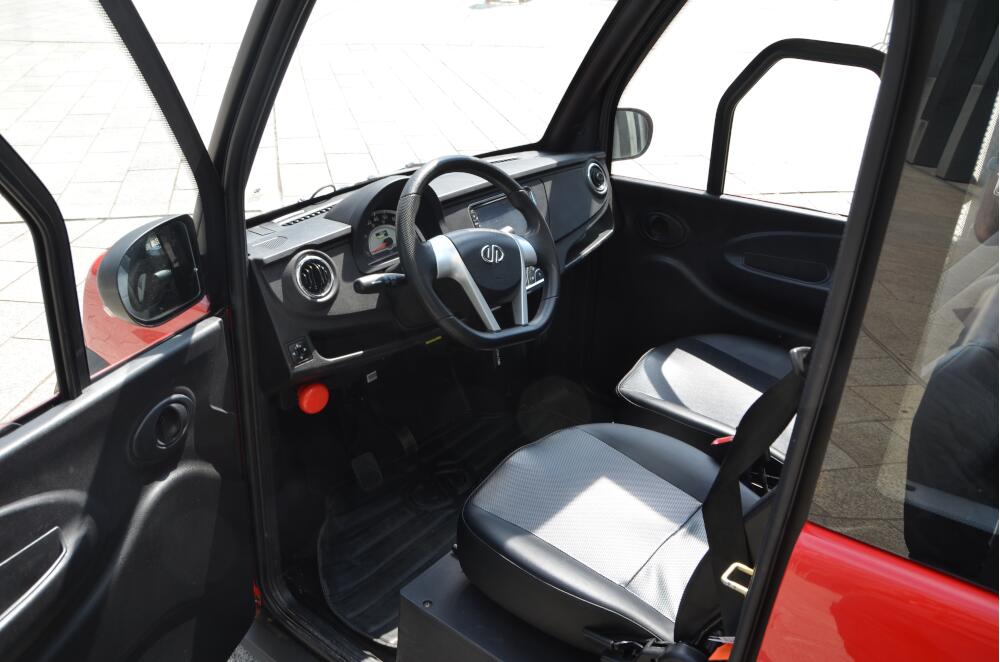 ARI Motors ARI 802 Elektrofahrzeug E-Auto Leichtfahrzeug 80 km/h weiß