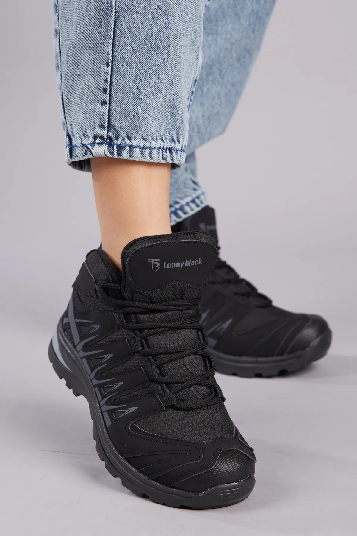 Tonny Black  Schwarze Unisex-Trekkingstiefel TB601