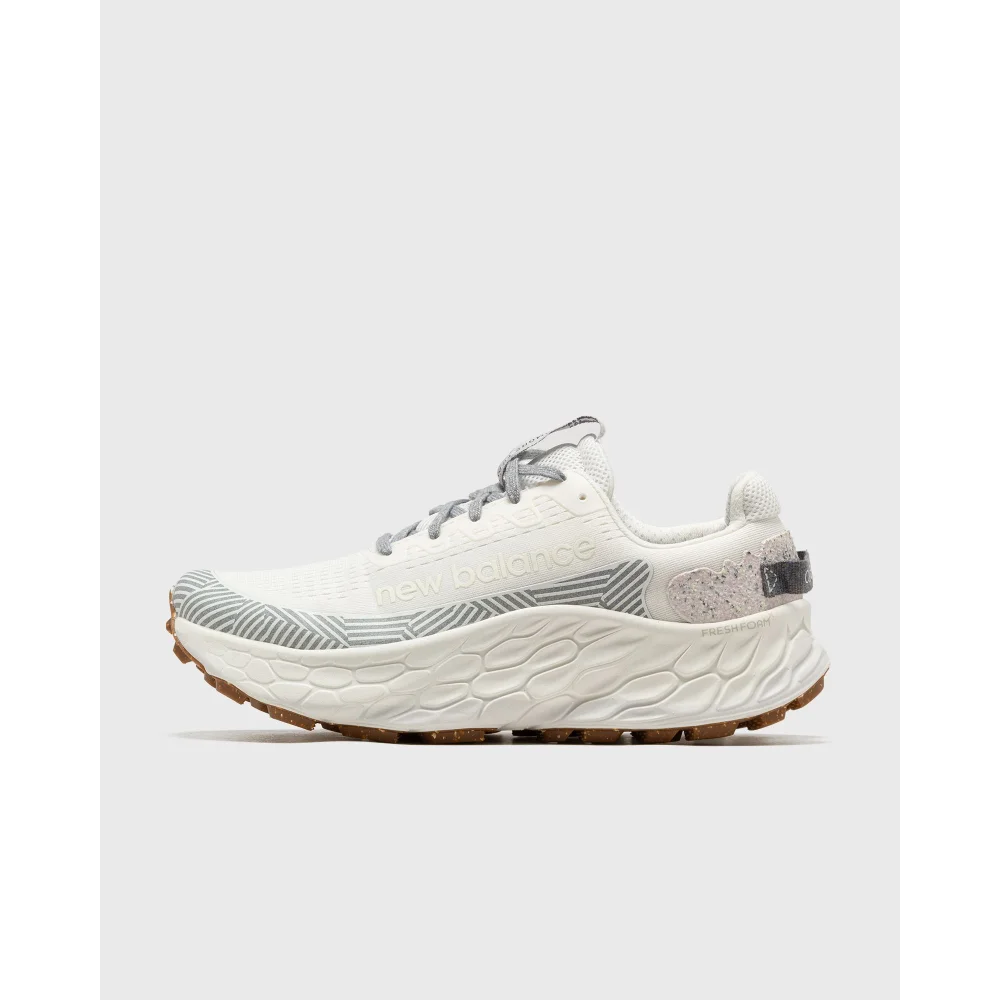 New Balance Fresh Foam X Trail More v3 MTMORUD / weiss