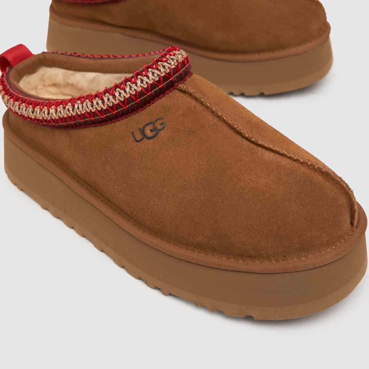 UGG copati s platformo tazz v kostanjevi barvi