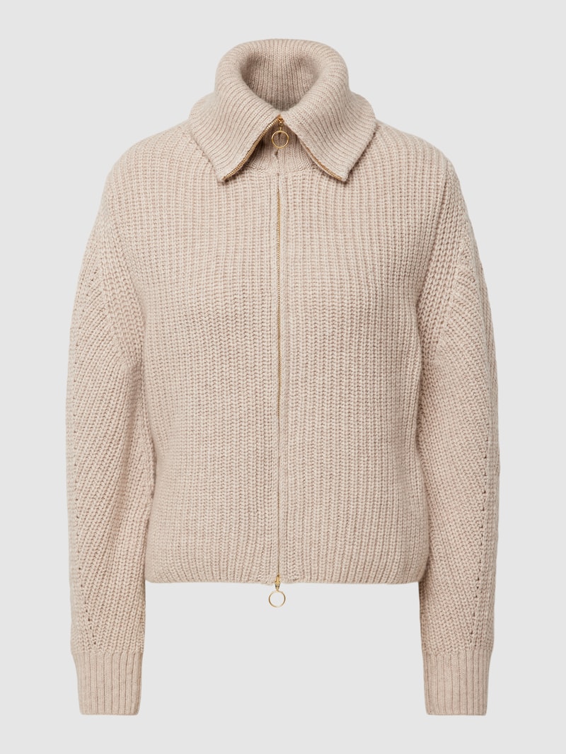 Strickjacke mit Rollkragen in sand