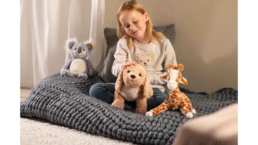 Steiff - Soft Cuddly Friends Gina Giraffe 25 cm