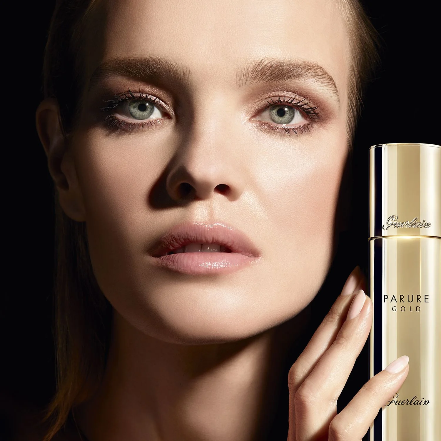 Viso Parure Gold Fond de Teint Lumière d'Or SPF30 - Base líquida