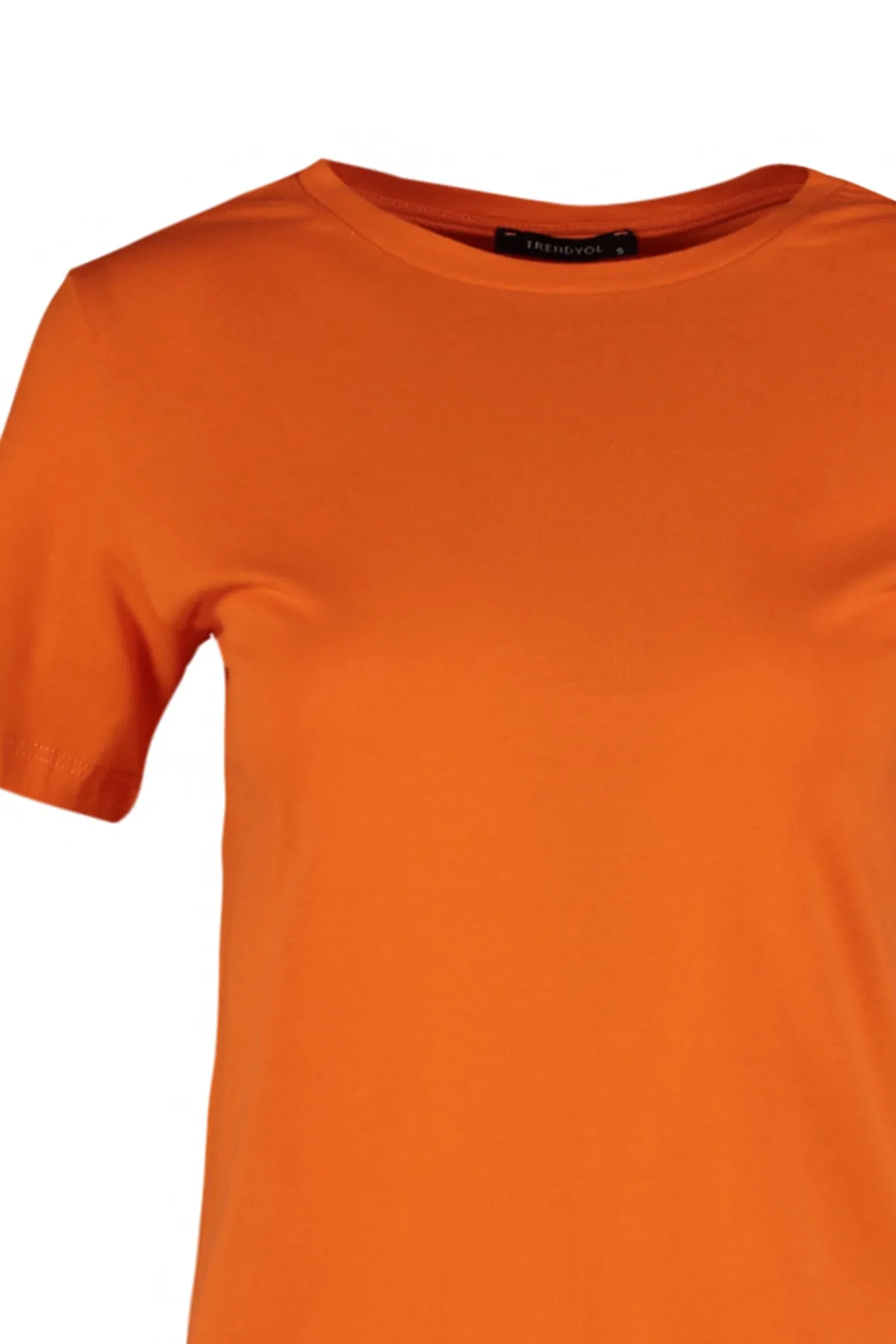 Trendyol Collection  Orangefarbenes Basic-Strick-T-Shirt mit Rundhalsausschnitt aus 100 % Baumwolle TWOSS23TS00000