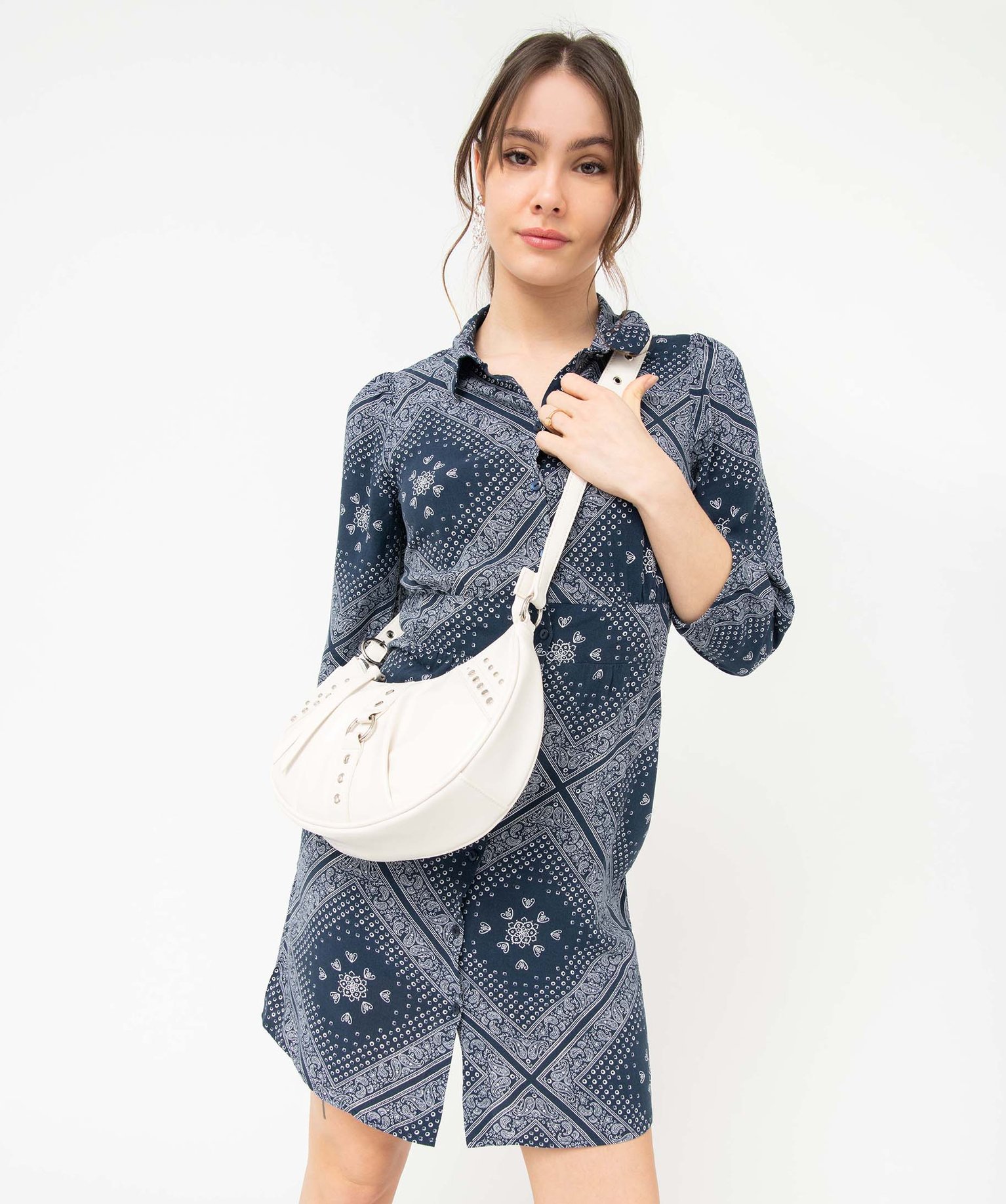 Sac besace femme demi-lune look rock ecru | GEMO
