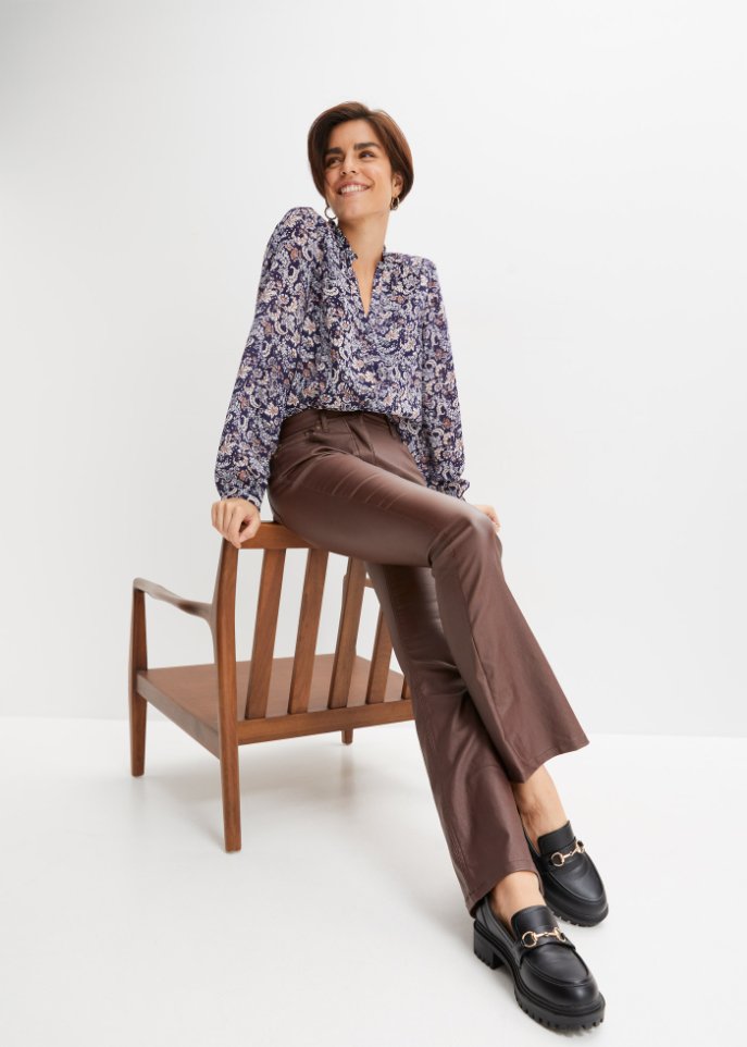 High-Waist-Stretch-Hose mit Beschichtung und Bequembund, Flared