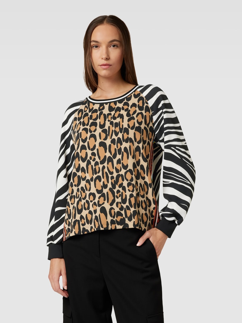 Bluse mit Allover-Print in schwarz