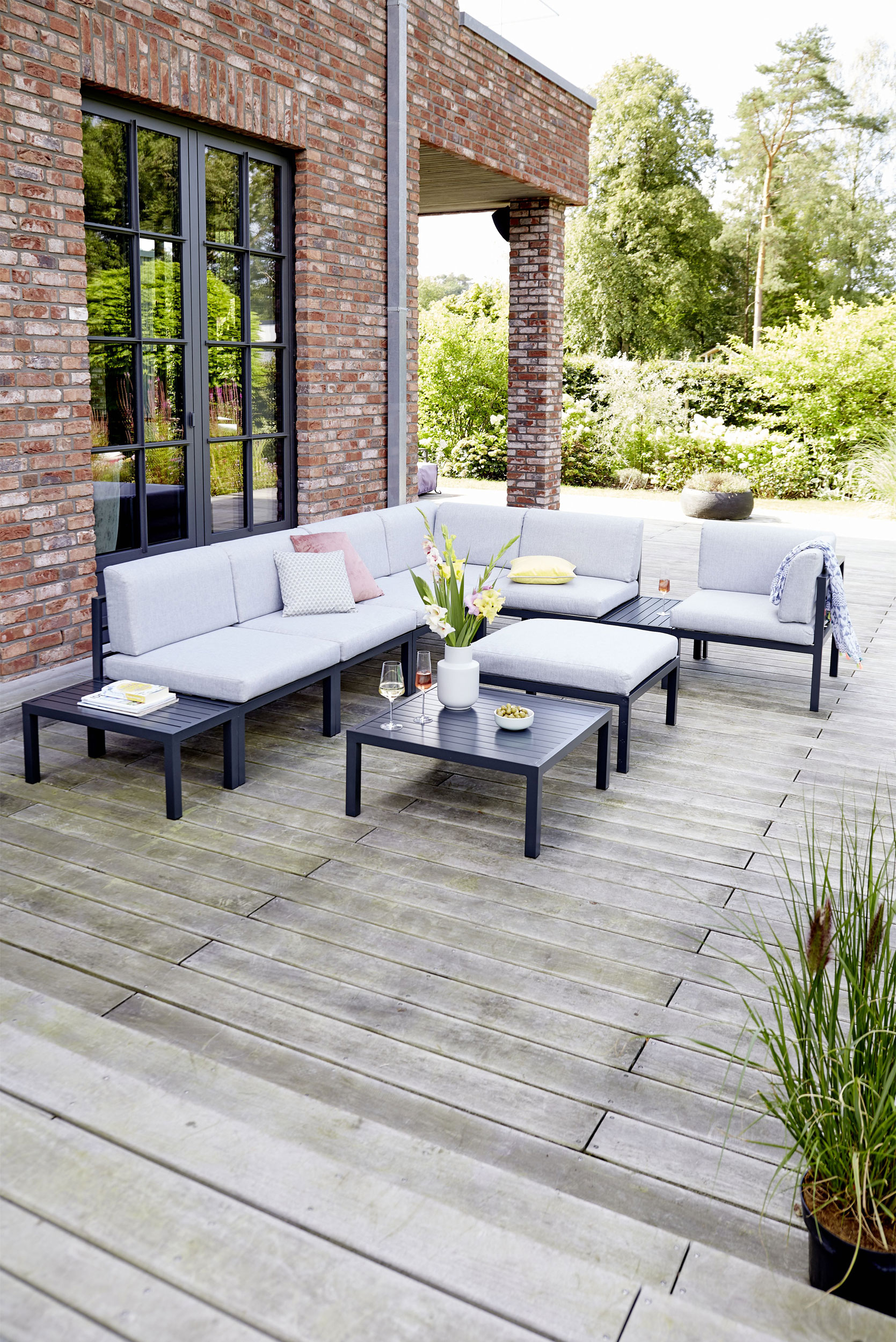 OUTDOORGartenmöbel Beistelltisch