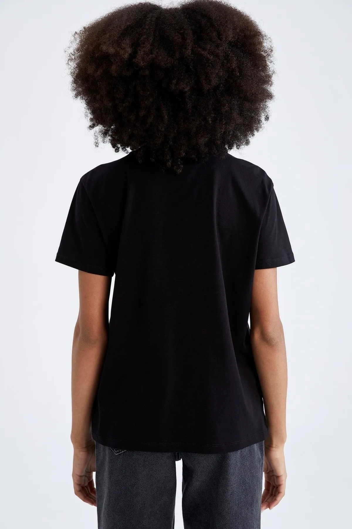DeFacto  Kurzarm-T-Shirt aus 100 % Baumwolle mit normaler Passform und Rundhalsausschnitt