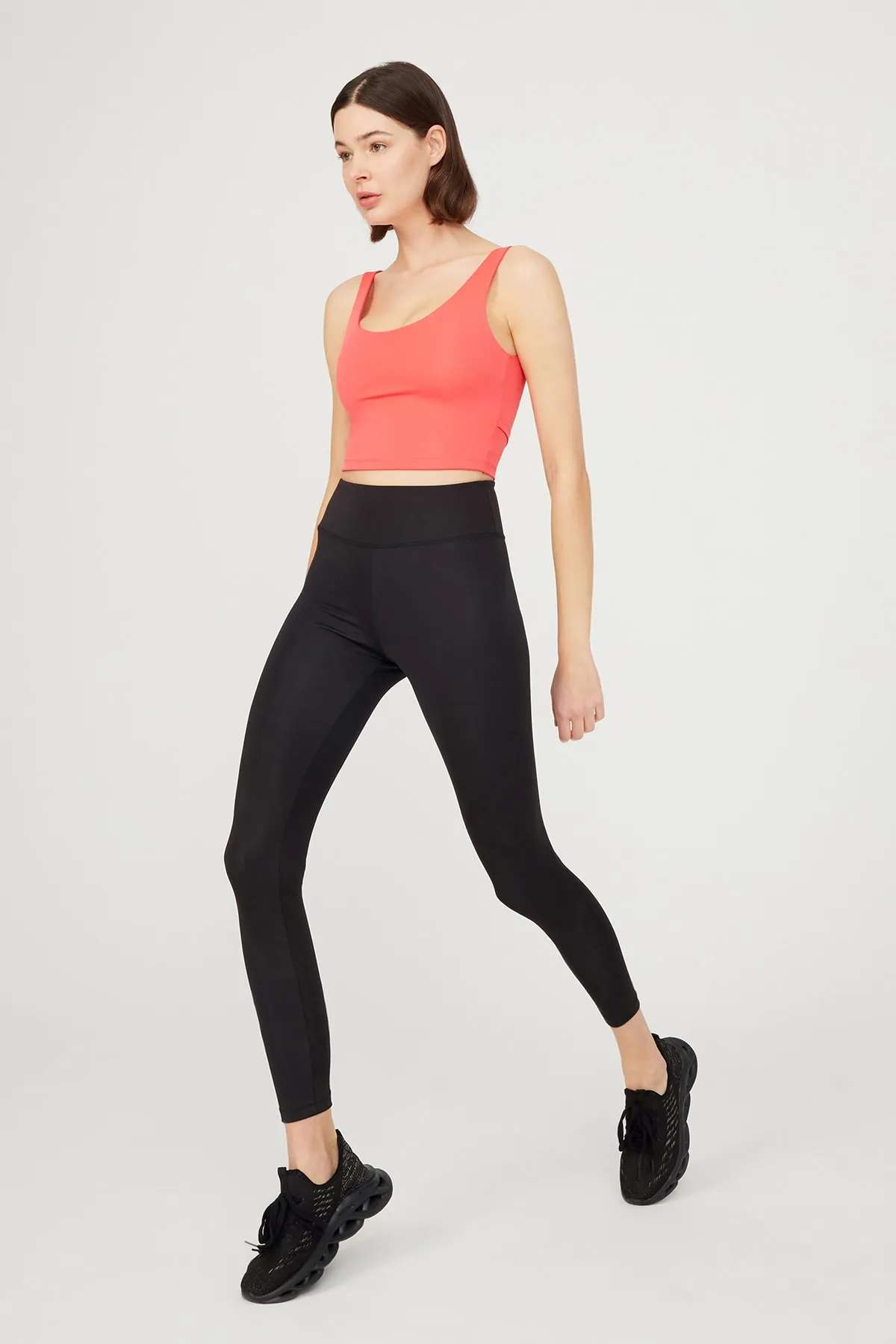 LOS OJOS  Koralle, leicht unterstützter Rücken, detailliertes, bedecktes Crop-Top, Bustier, kurz geschnitten