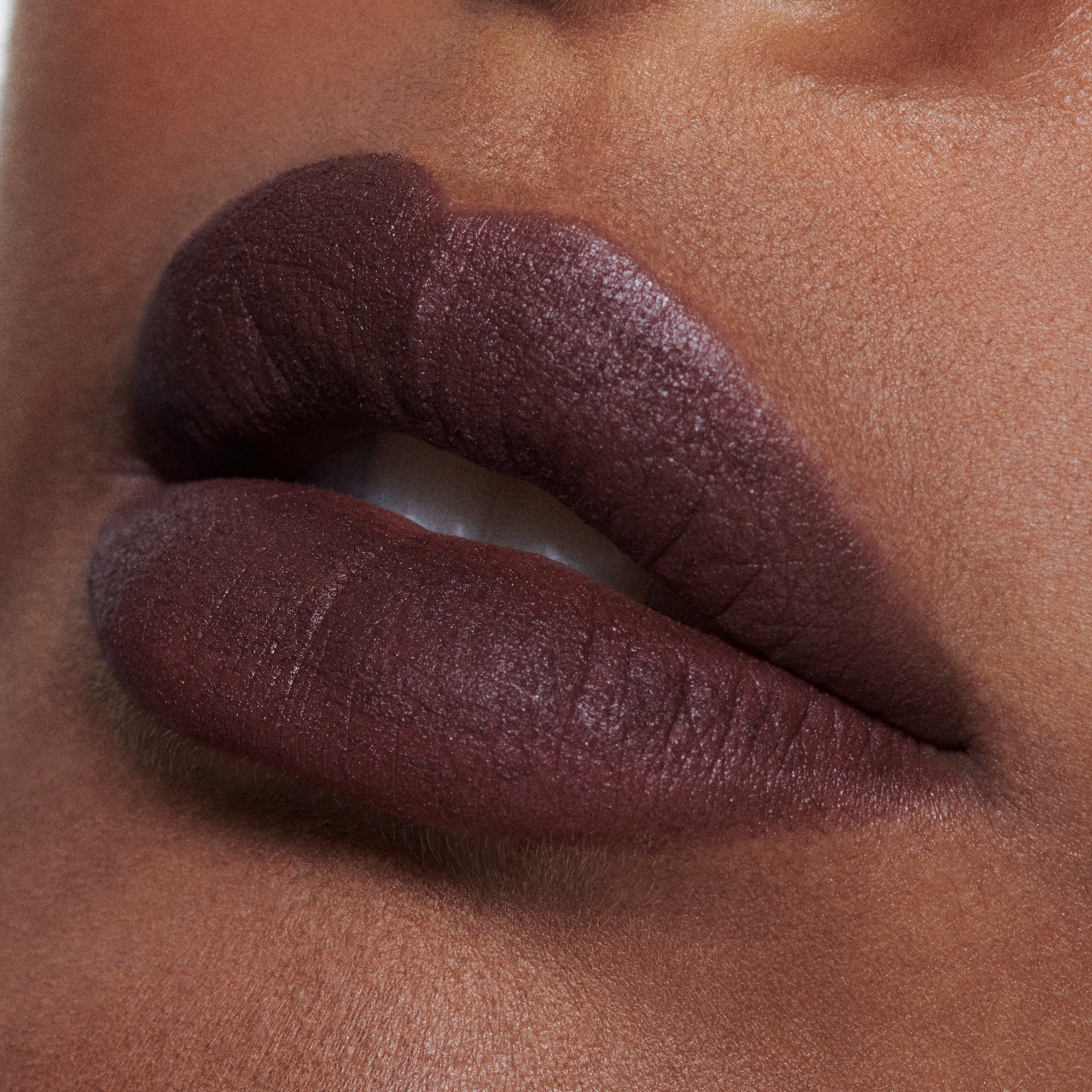 Lūpų dažai „Powder Kiss“ skysti lūpų dažai - Lūpų dažai