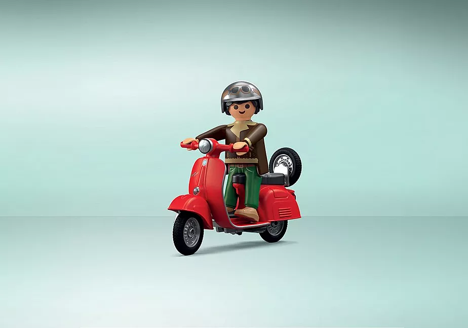 60s Vespa Garage
