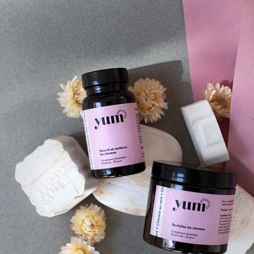 yum holistics Charbons Ardents Nourrit et renforce les cheveux