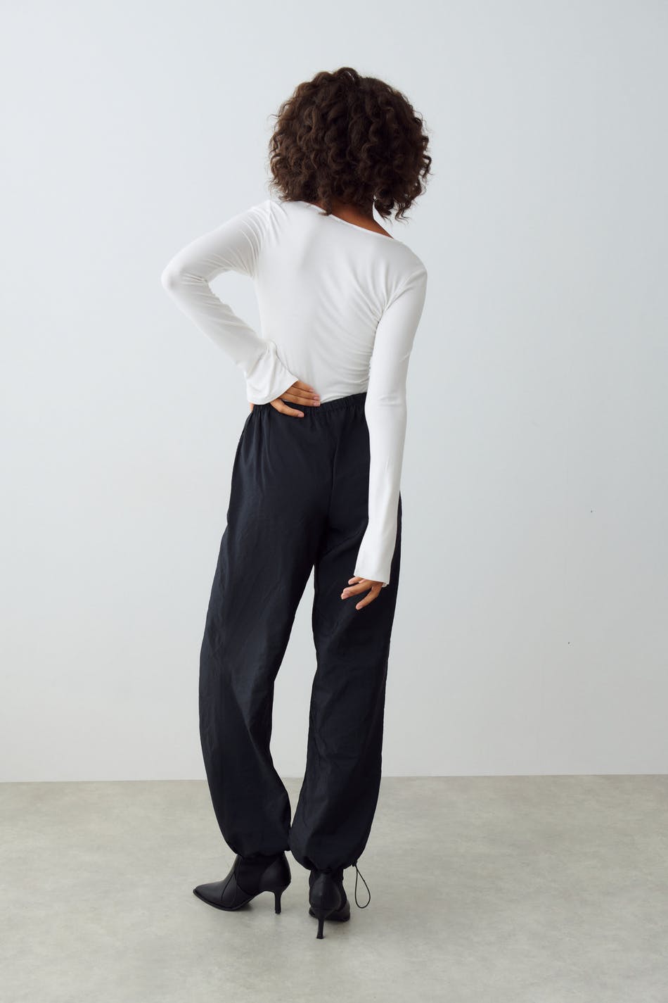 Parachute trousers