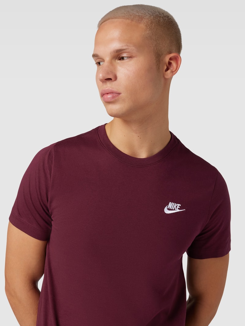 T-Shirt mit Logo-Stitching in bordeaux rot