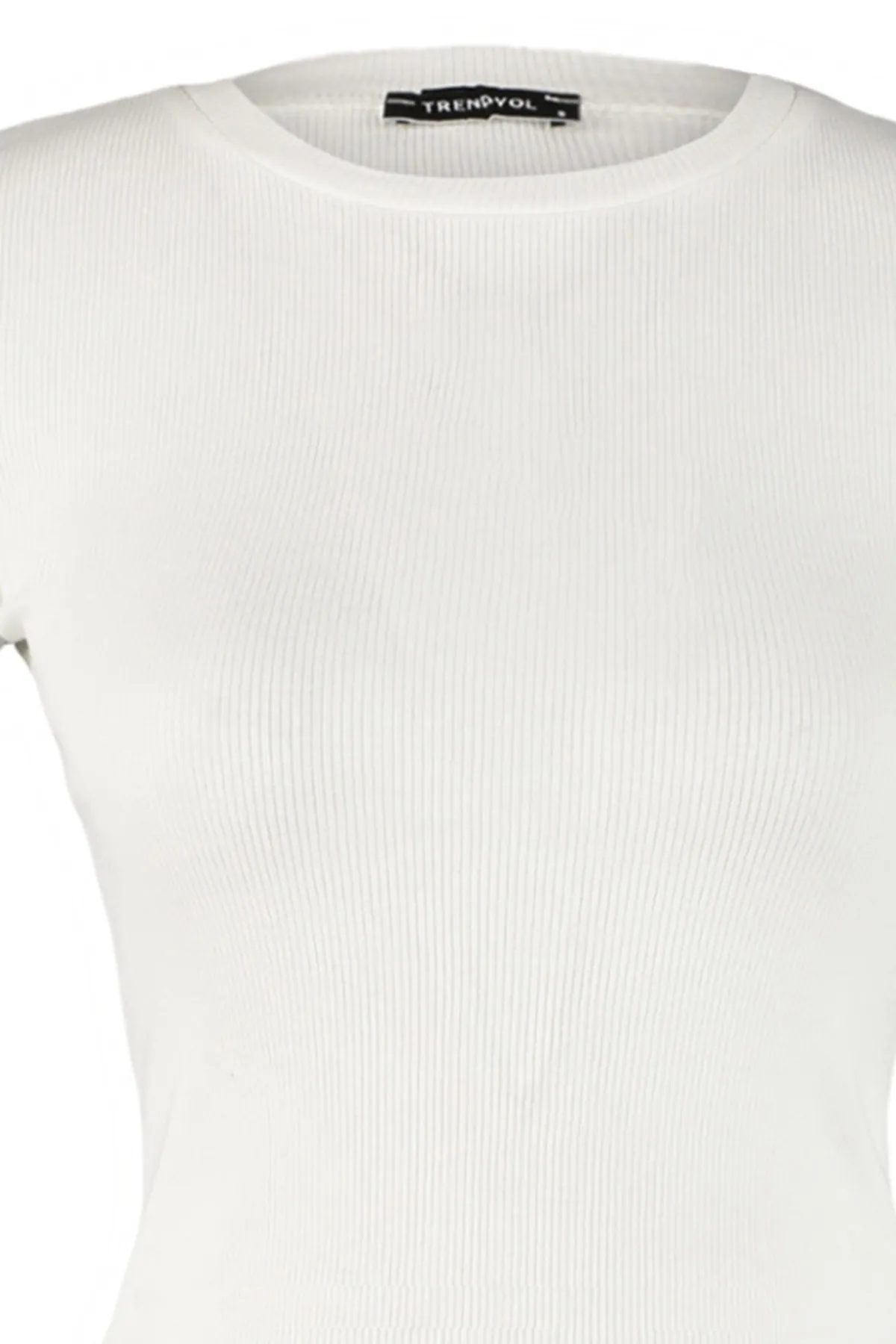 Trendyol Collection  Ecrufarbene, taillierte/taillierte Rundhals-Bluse aus flexiblem Strick mit Kordelzug TWOSS23BZ00025