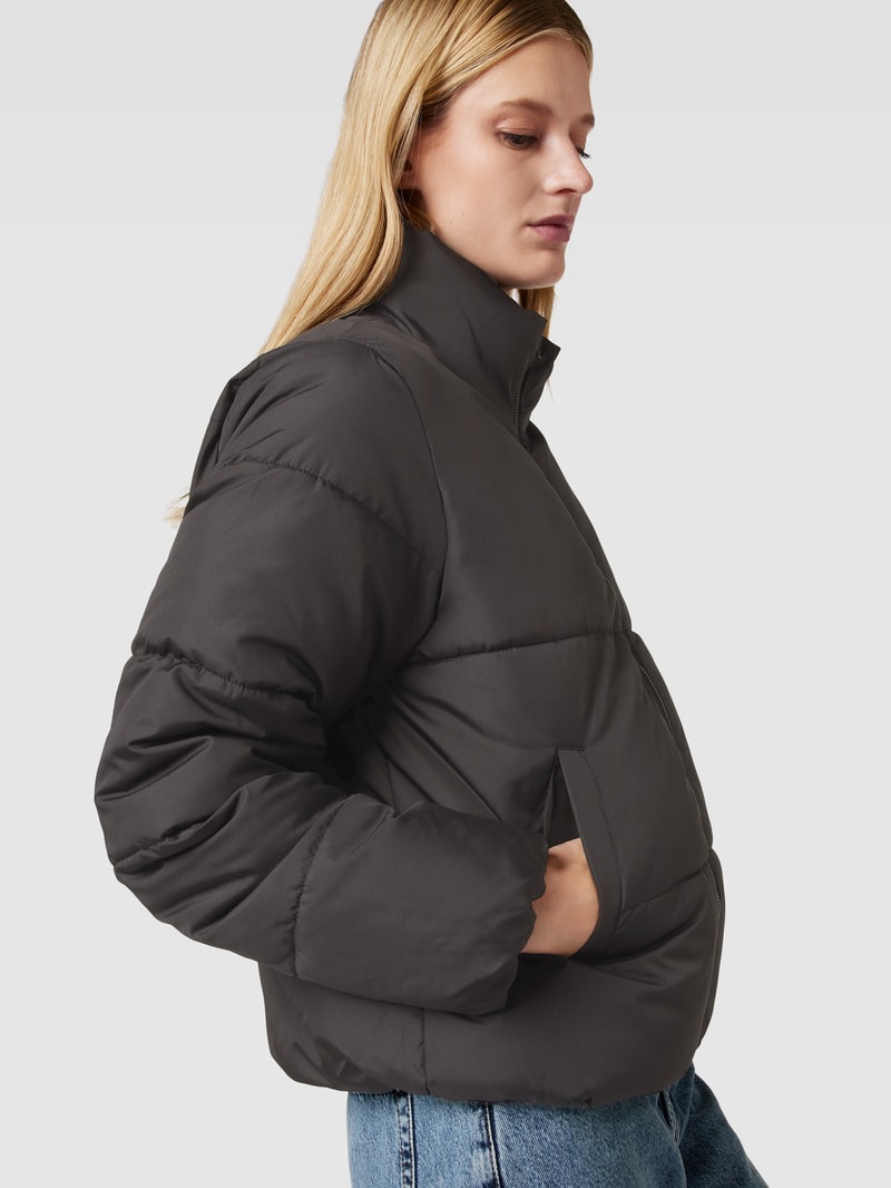 Steppjacke mit Stehkragen Modell 'TATE' in schwarz