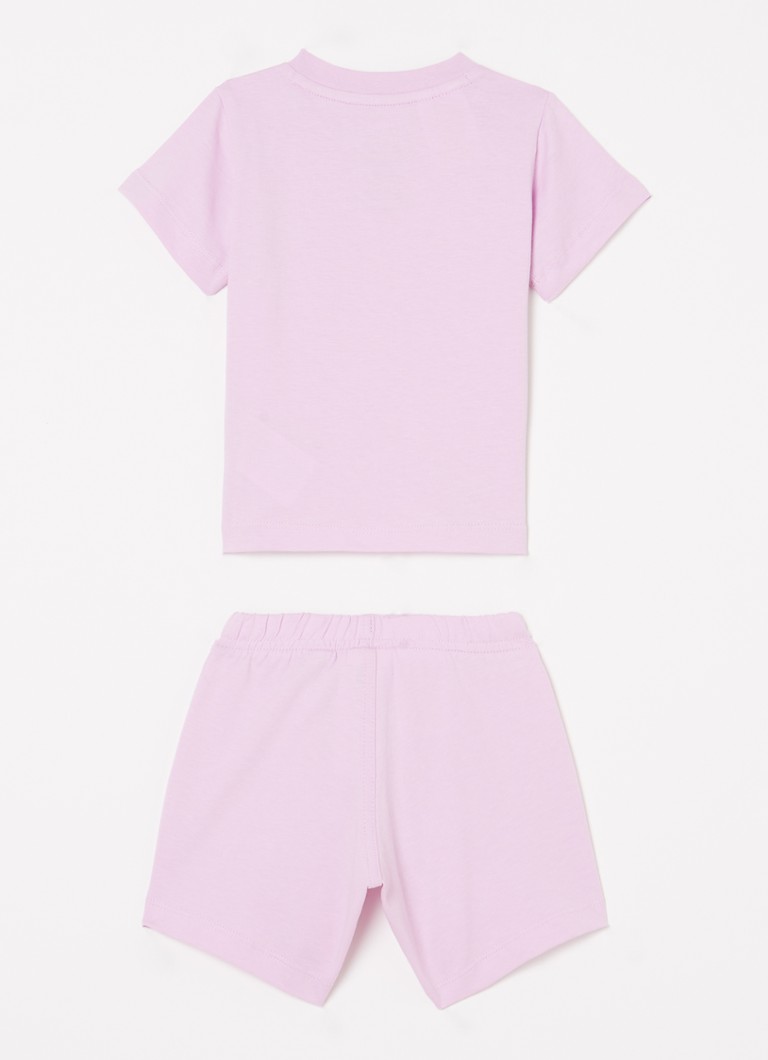 Set Adidas format dintr-un tricou și pantaloni scurți, două piese.