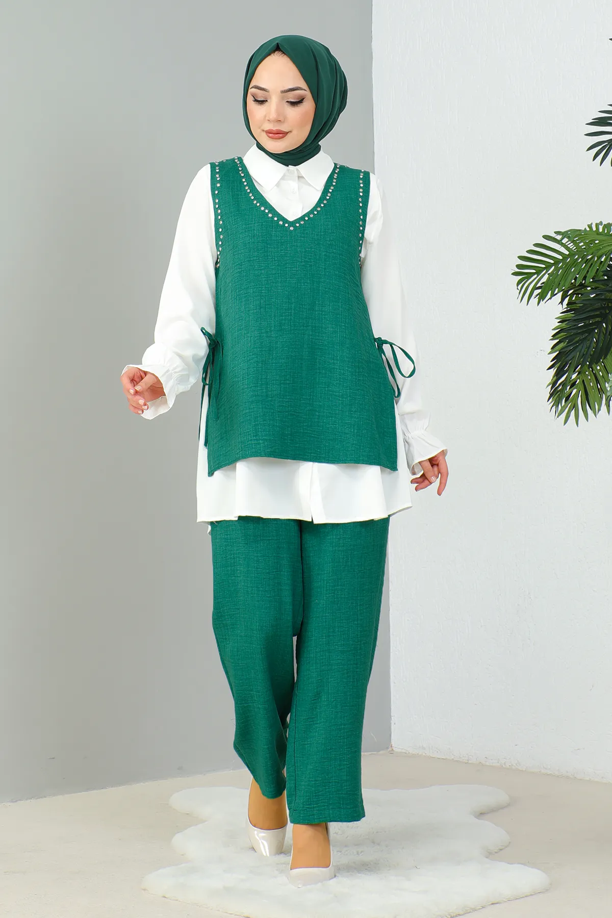 MODAQU  Grünes Leinenset - Dreierset mit Steindetails