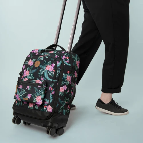 Valladolid Small Black 4-Wheel Soft Suitcase