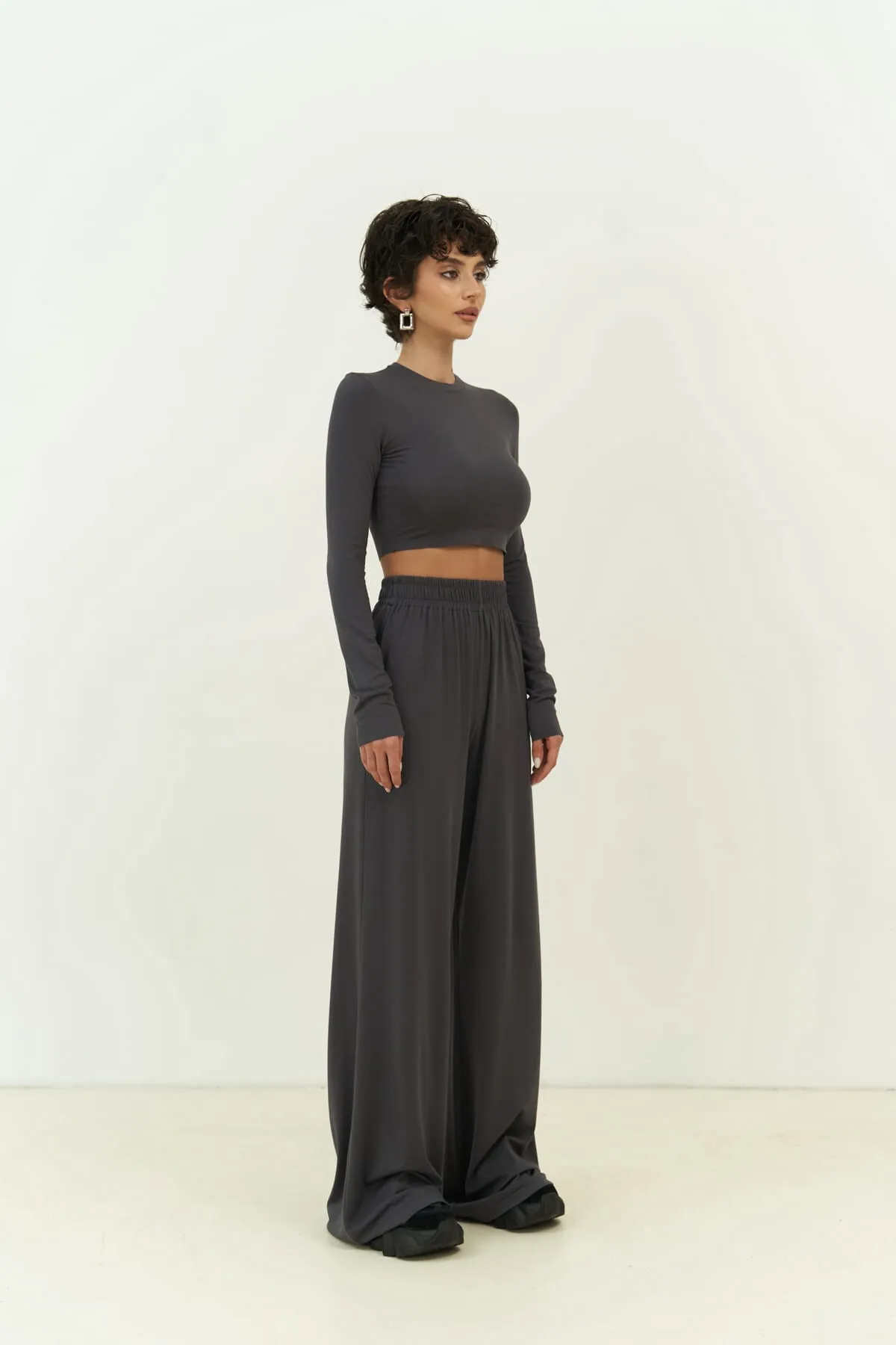 MAİ COLLECTİON  Jany Langärmliges, anthrazitfarbenes Crop-Hosen-Set