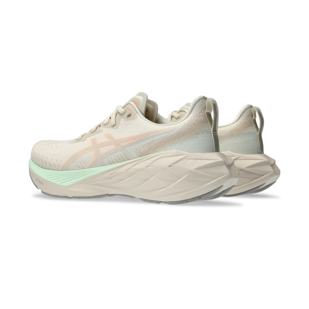 Asics Novablast 4 1012B510.250 / braun
