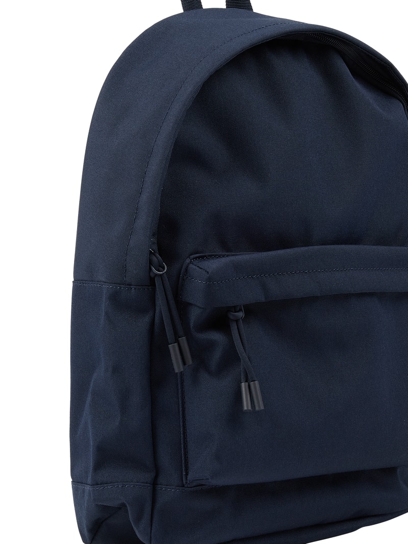 Rucksack mit Logo-Badge in marineblau