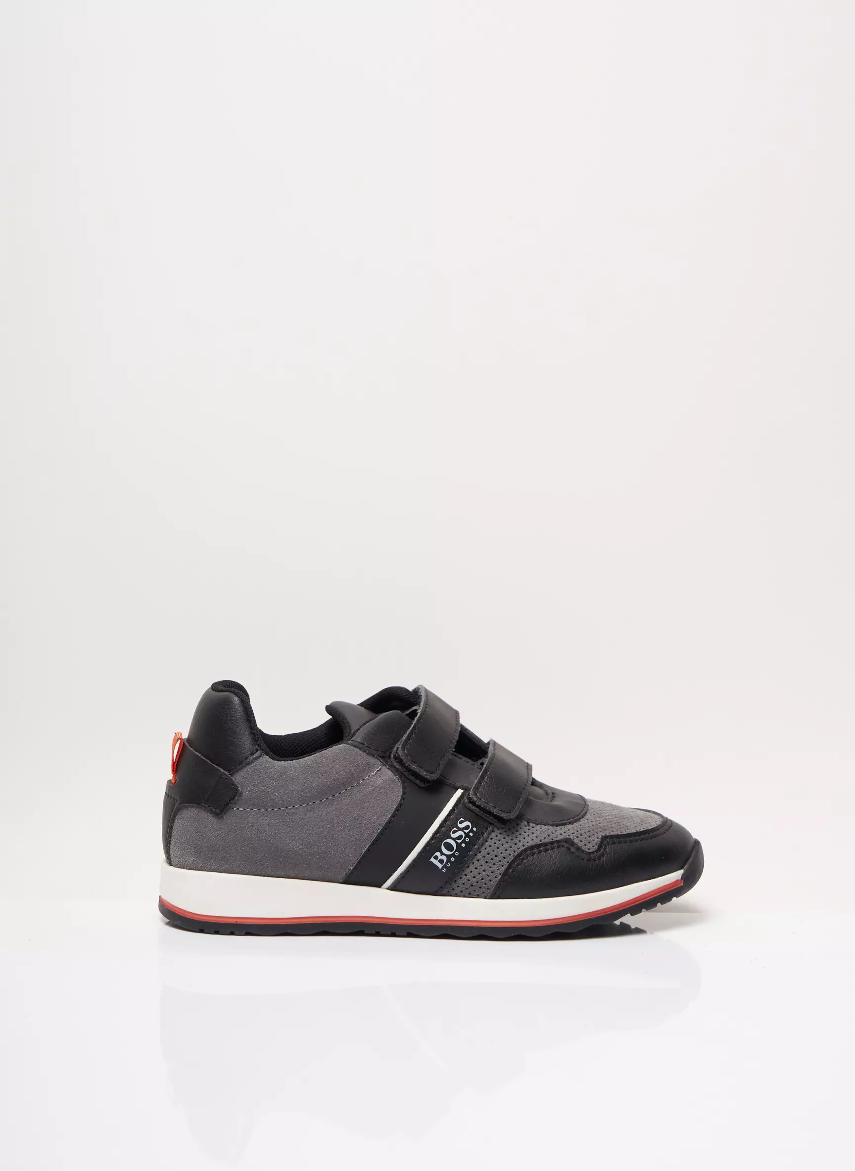Hugo Boss Baskets Garcon couleur gris