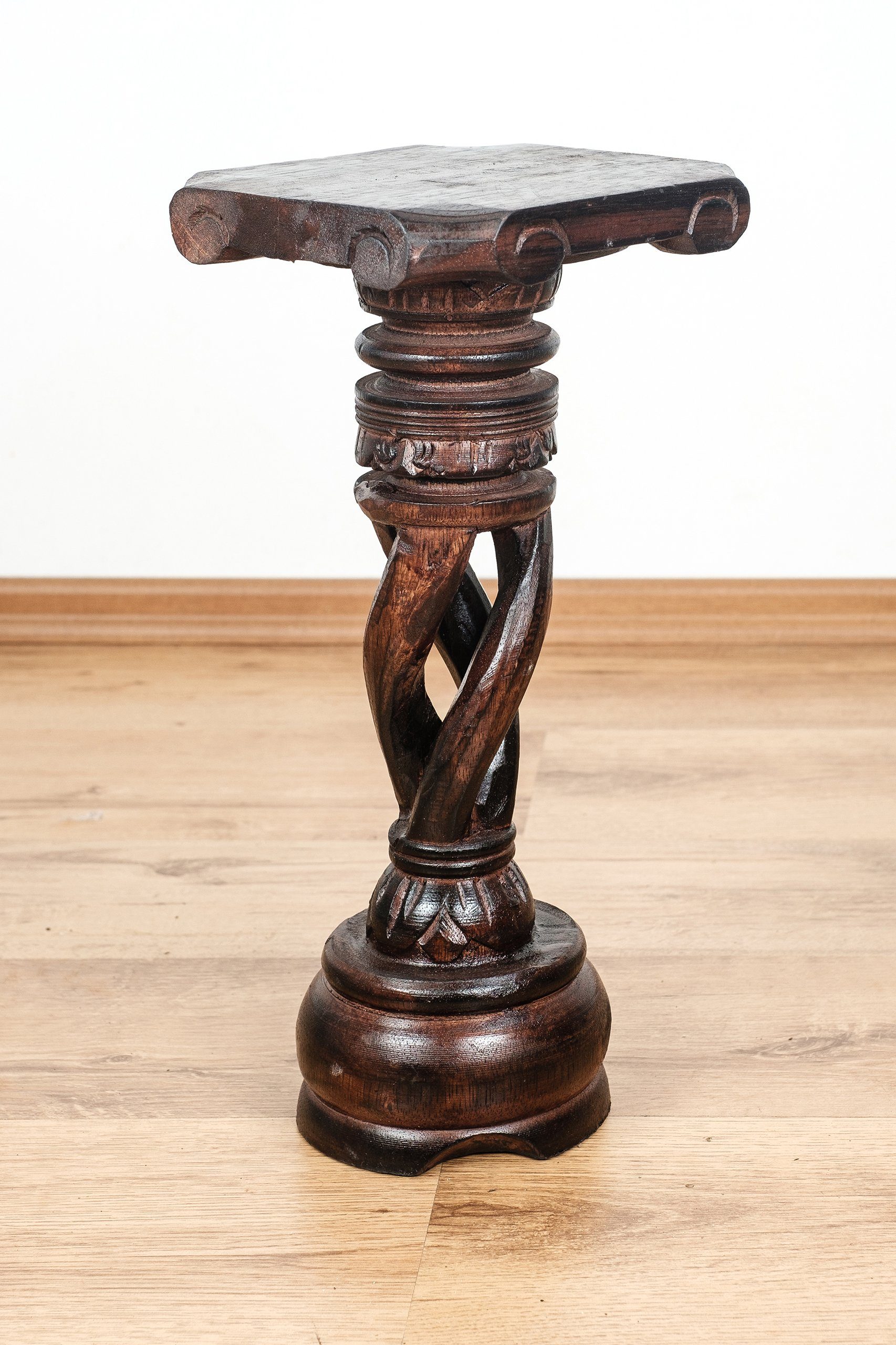 livasia Dekosäule Balinesische Säule aus Holz, gedreht, handgefertigt
