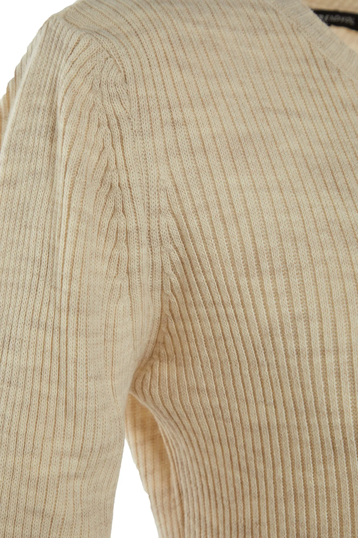 Trendyol Collection  Beiges, geschlitztes, detailliertes Strickkleid TWOAW23AU00187