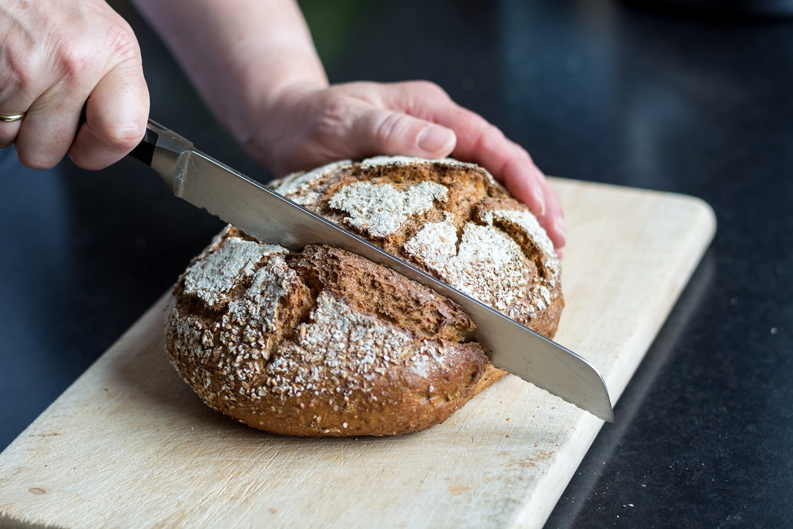 Fissler Brotmesser Profi 180mm Edelstahl Brötchenmesser, Brotmesser mit Wellenschliff, Frühstücksmesser, Brotzeitmesser, Brotschneidemesser, Bread-knife