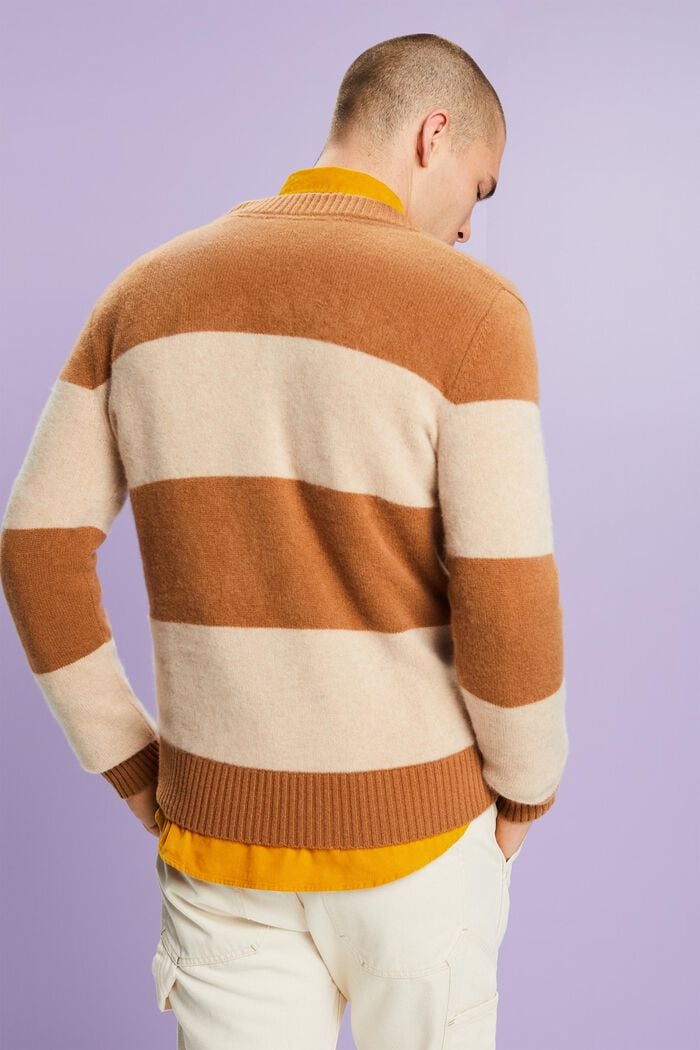 Kaschmirpullover mit Rugbystreifen und V-Ausschnitt