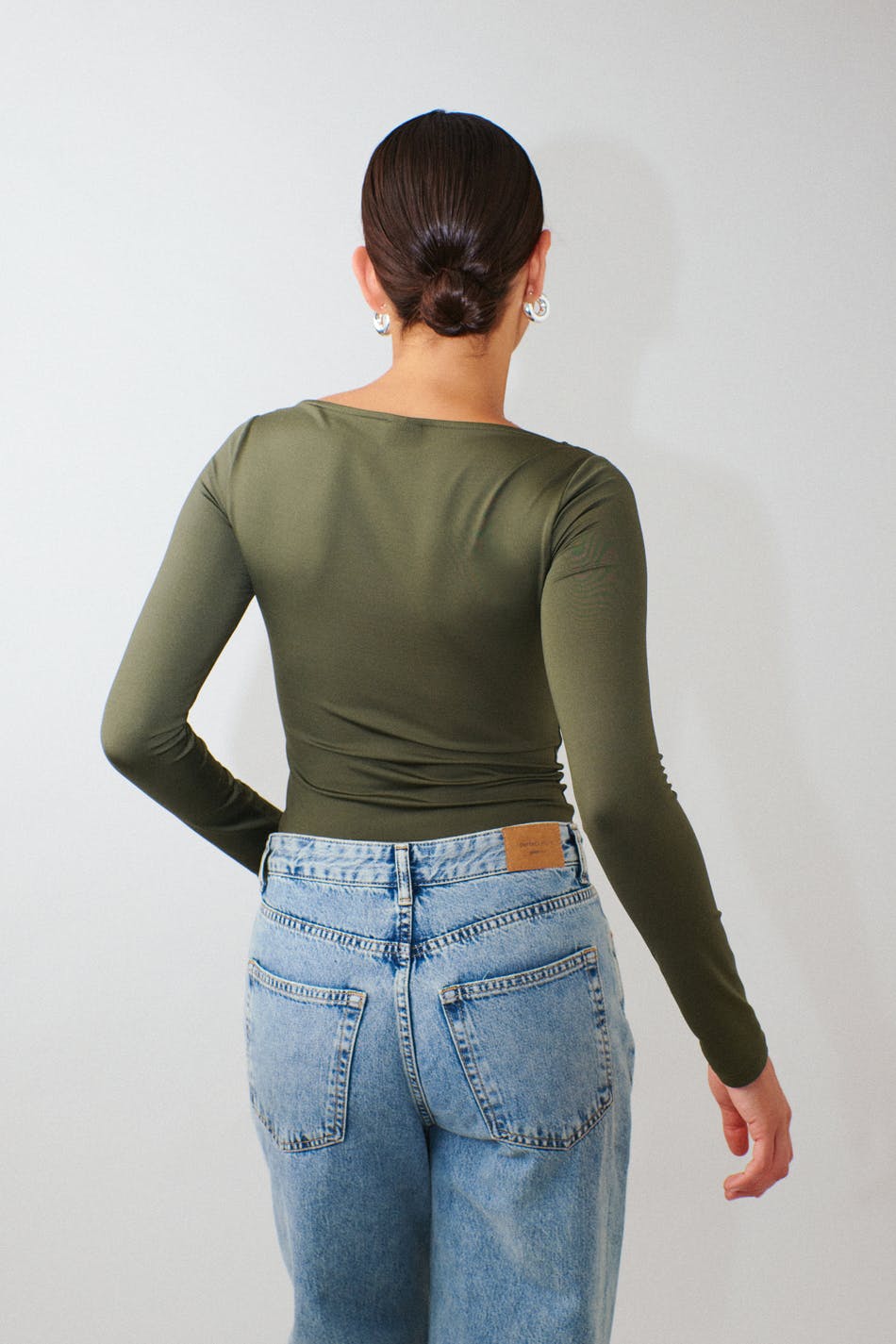 Cutout top